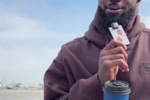 手感不佳，结束本赛季！王俊杰8投1中&三分5中0，仅得4分5板！