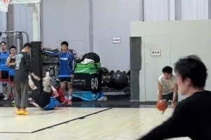 父亲的骄傲！SGA父亲此前：现在没有人比SGA更强！